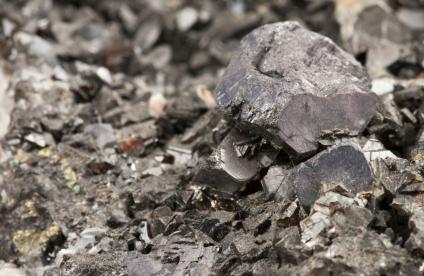 Minerai sulfuré à plomb-zinc