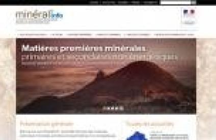 Lancement officiel du site Minéralinfo par Arnaud Montebourg, ministre de l'Economie, du Redressement productif et du Numérique