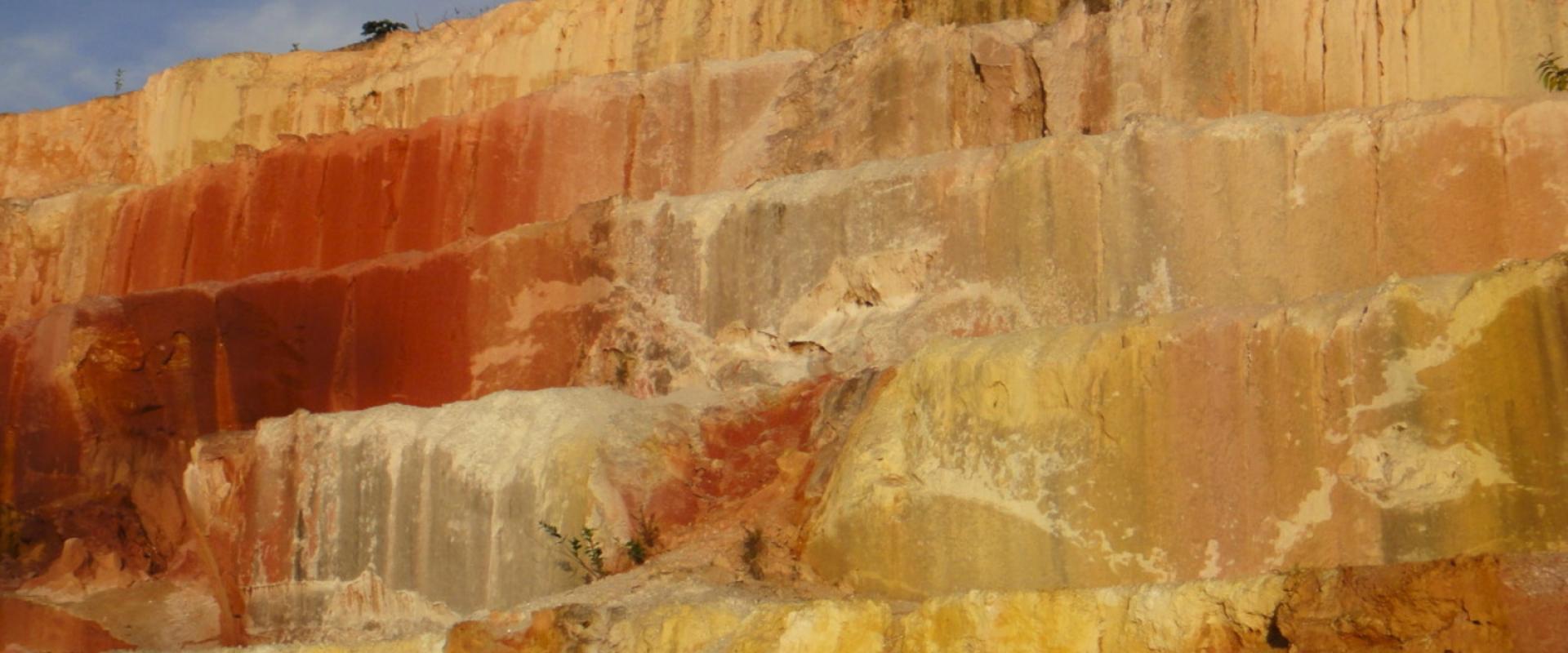 Argiles latéritiques entre Saint-Laurent du Maroni à Apatou, Guyane © BRGM - Pascal Marteau