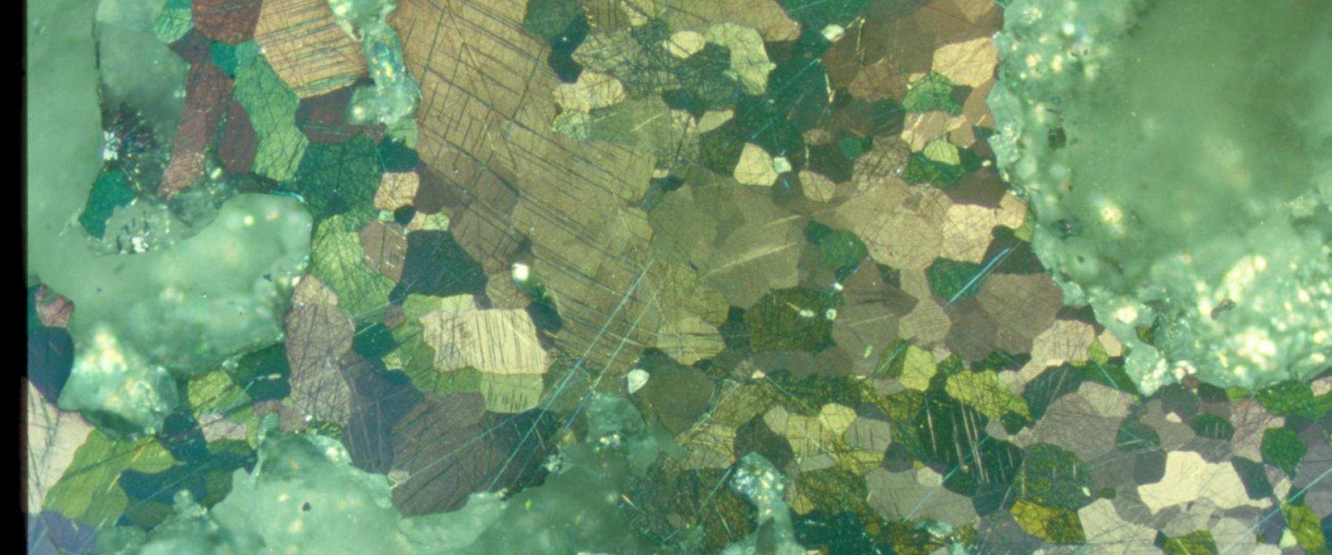 Lame mince d'antimoine © BRGM - Eric Marcoux