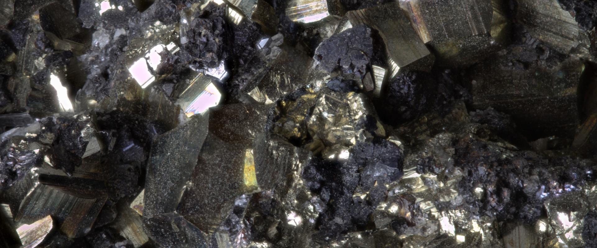 Minerai de plomb-zinc - © AdobeStock - pand00 Minerai de plomb-zinc © AdobeStock - pand00