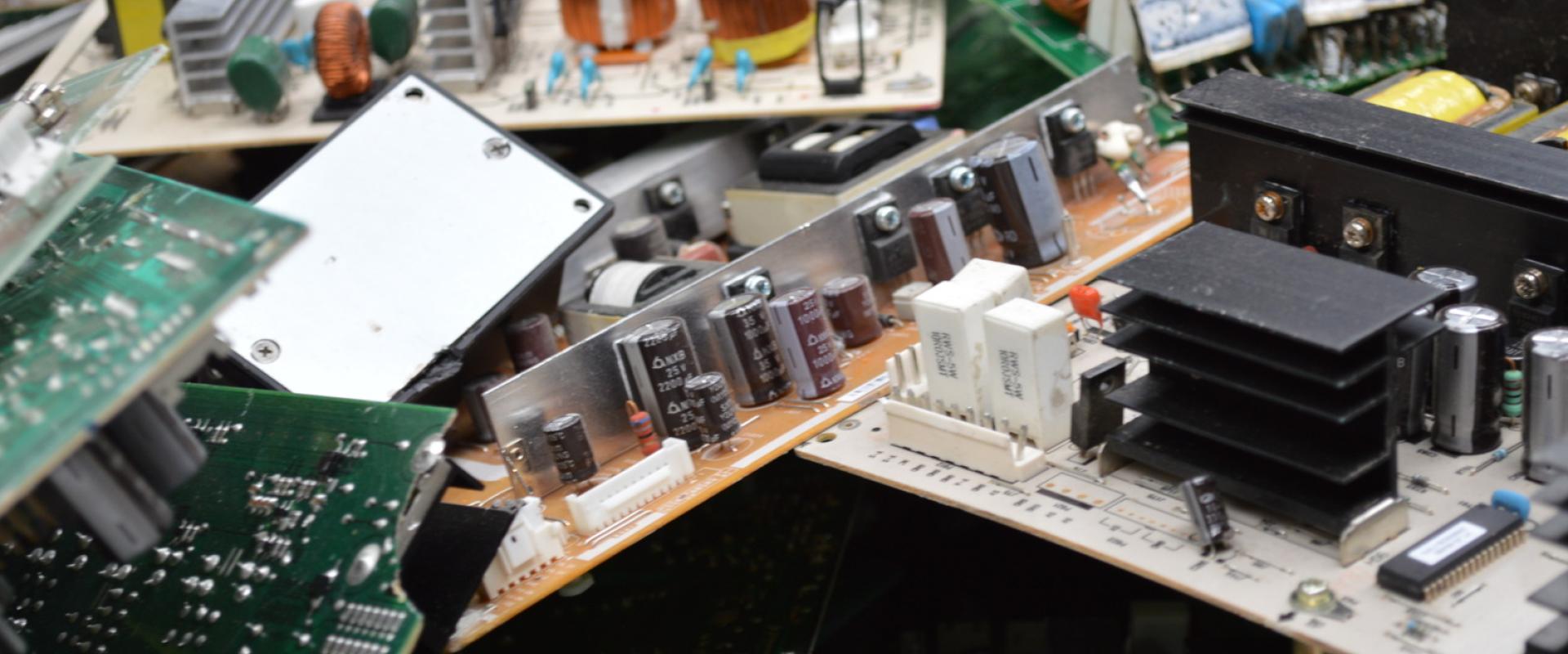 Les déchets électroniques et électriques : un gisement secondaire de métaux et de terres rares - © BRGM Déchets électroniques