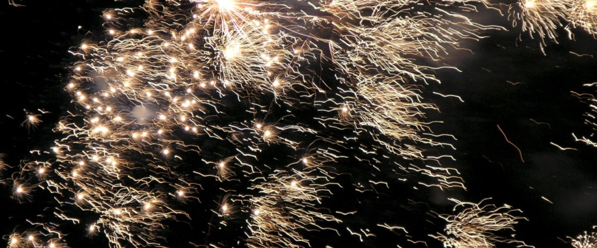 Les métaux dans la pyrotechnie © BRGM - Michel Marenthier