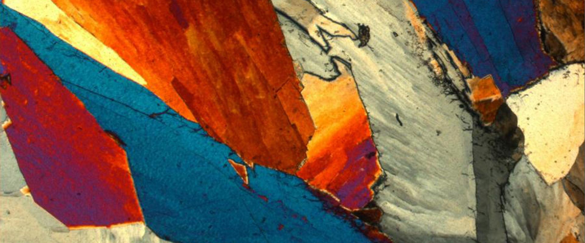 Assemblage microscopique de préhnite - © BRGM - Elisabeth Le Goff Assemblage microscopique de préhnite