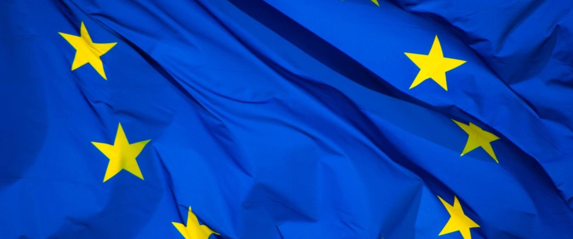Vue en gros plan du drapeau européen (France, 2013). - © Bernard Girardin - Fotolia Drapeau européen