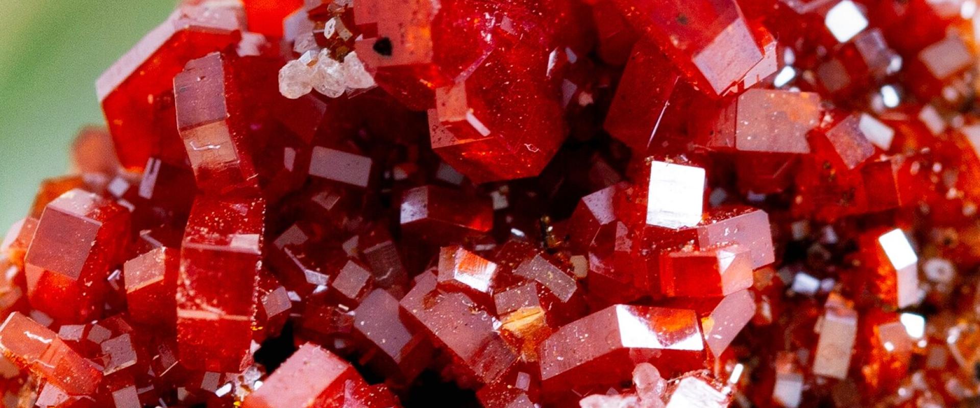 Vanadium - Cagla Acikgoz via Shutterstock / HDR tune by Universal-Sci Vanadium