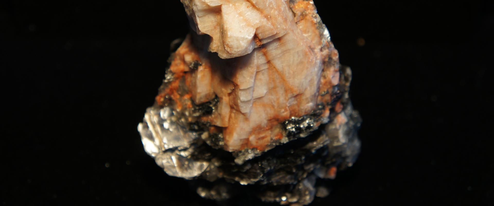 Echantillon de feldspath et mica