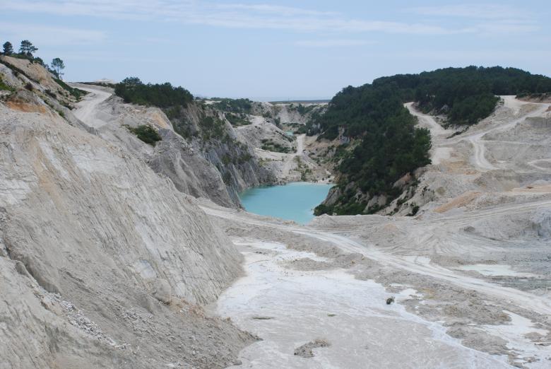 Carrière de kaolin à Ploemeur (Morbihan). - BRGM - F. Michel Carrière de Kaolin, Ploemeur (56)