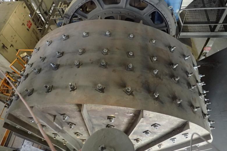 Broyeur de l'usine de traitement d'Imerys à Glomel (Côtes d'Armor)